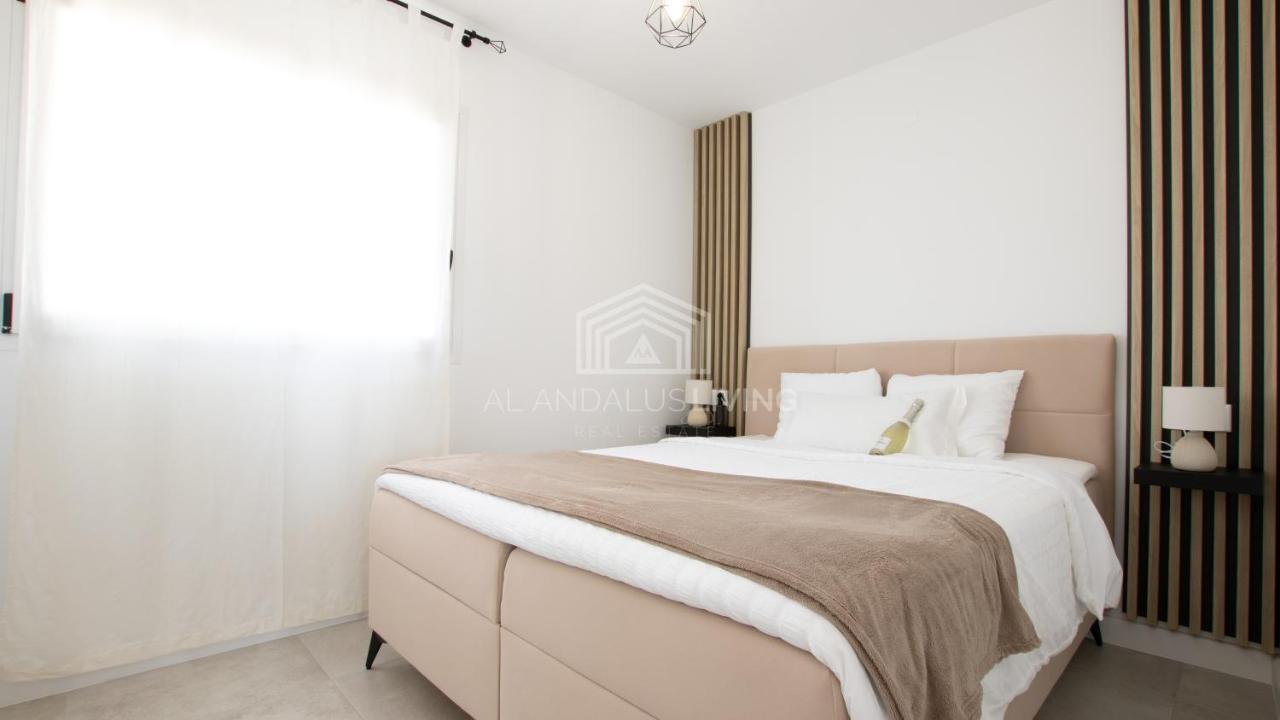 Panoramic Sea Views And Direct Access To The Beach From The Community In Torrenueva Lejlighed Málaga Eksteriør billede