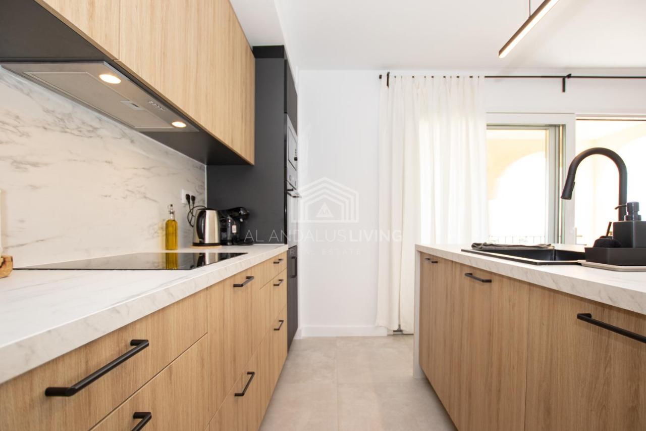 Panoramic Sea Views And Direct Access To The Beach From The Community In Torrenueva Lejlighed Málaga Eksteriør billede