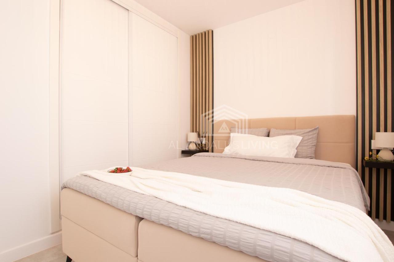 Panoramic Sea Views And Direct Access To The Beach From The Community In Torrenueva Lejlighed Málaga Eksteriør billede