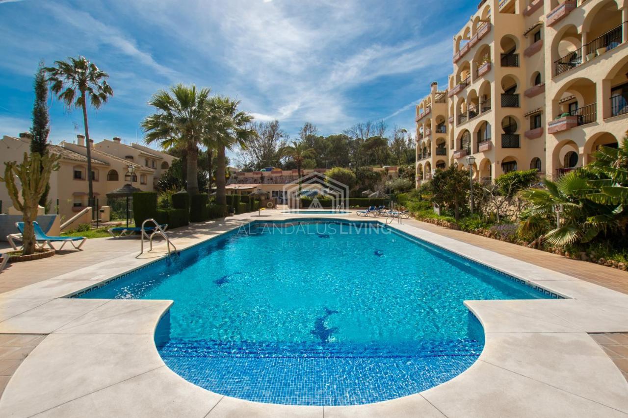 Panoramic Sea Views And Direct Access To The Beach From The Community In Torrenueva Lejlighed Málaga Eksteriør billede
